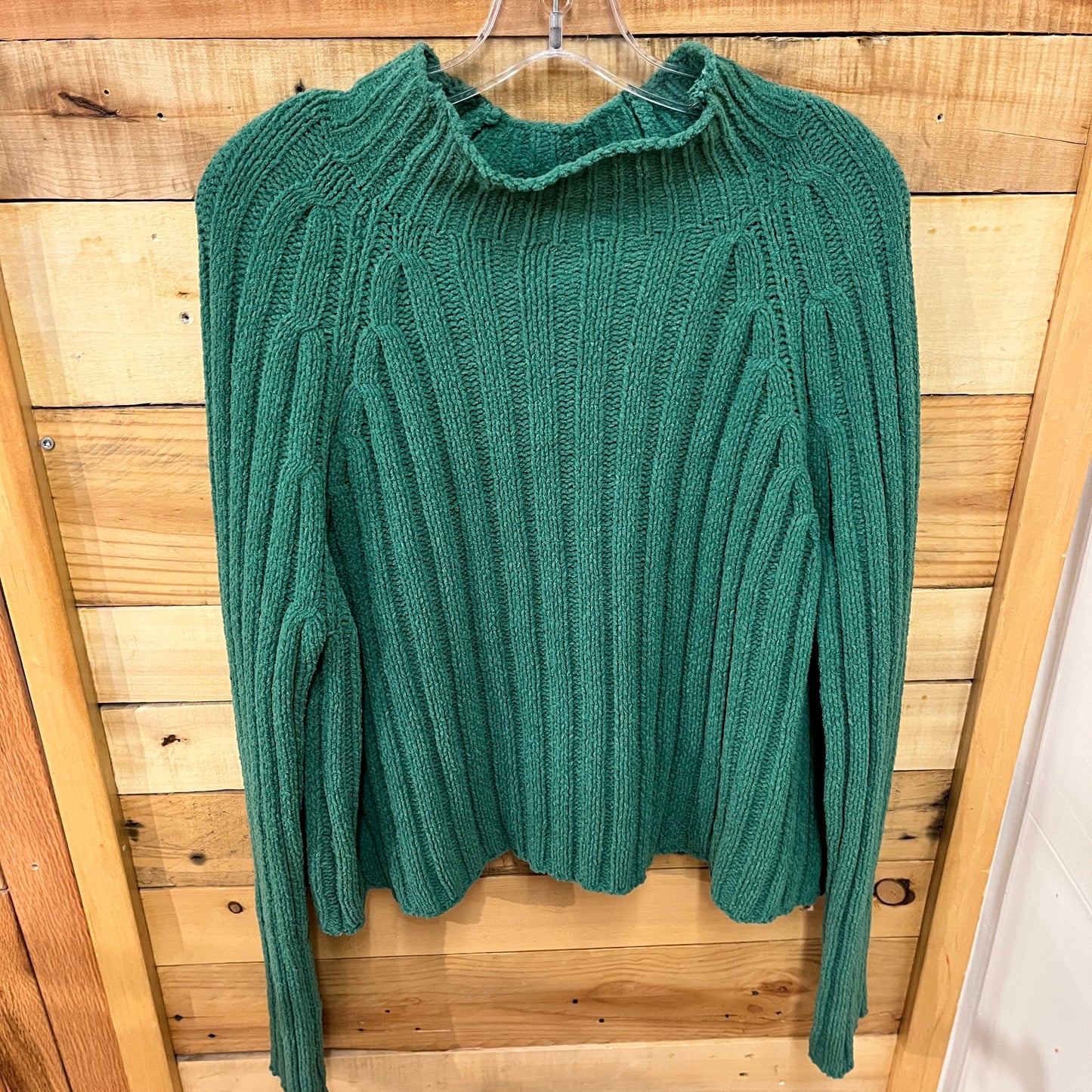 American Eagle Junior L jr Sweater