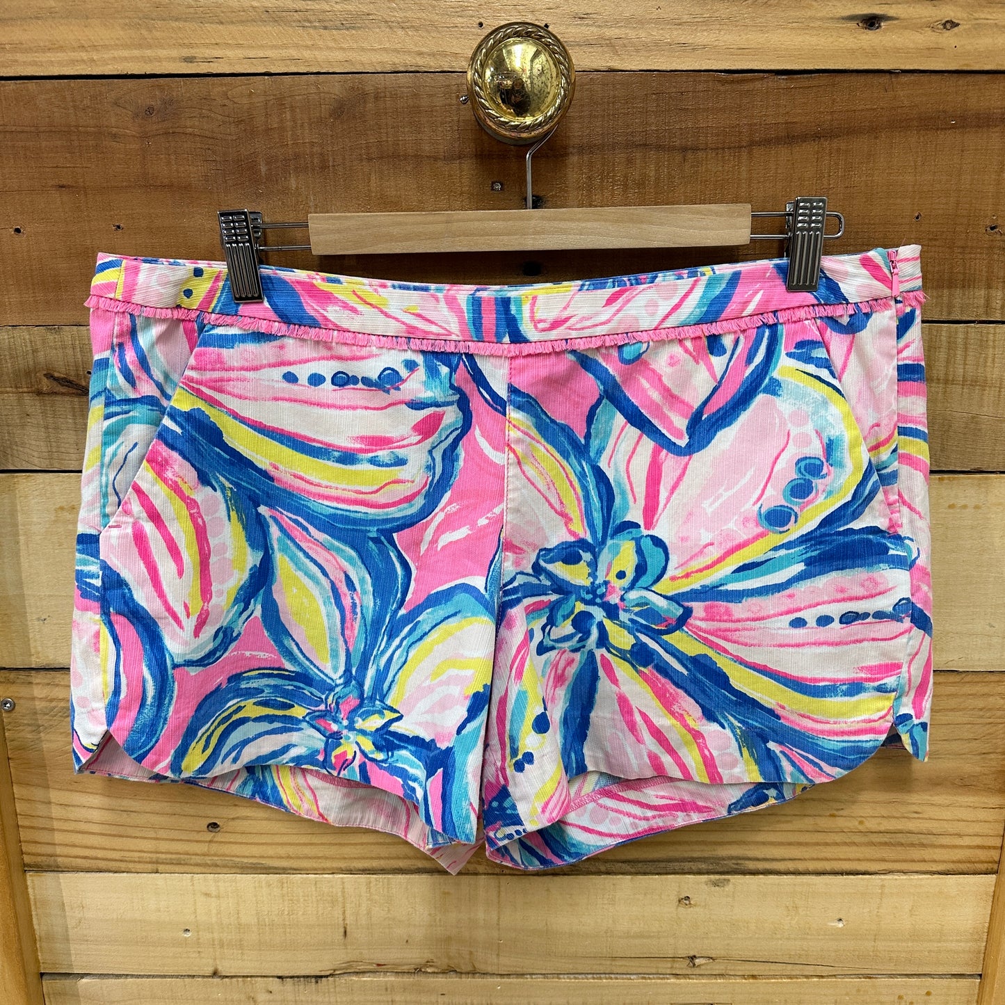 Lilly Pulitzer size 12 Wmn L Shorts