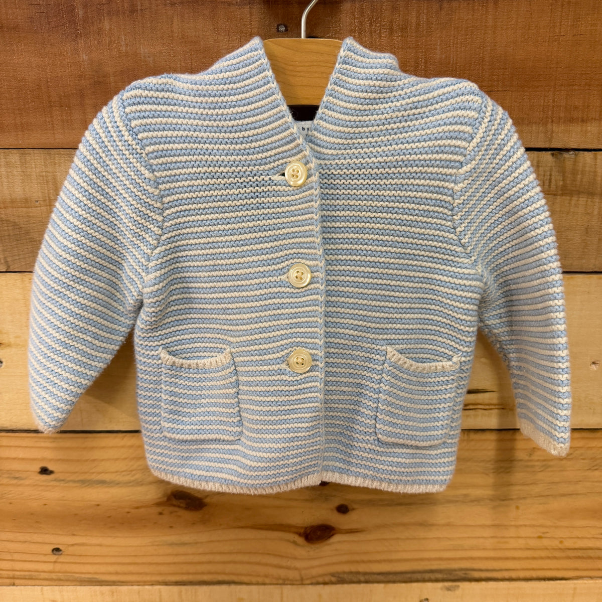 Baby Gap child size 3 mo Sweater