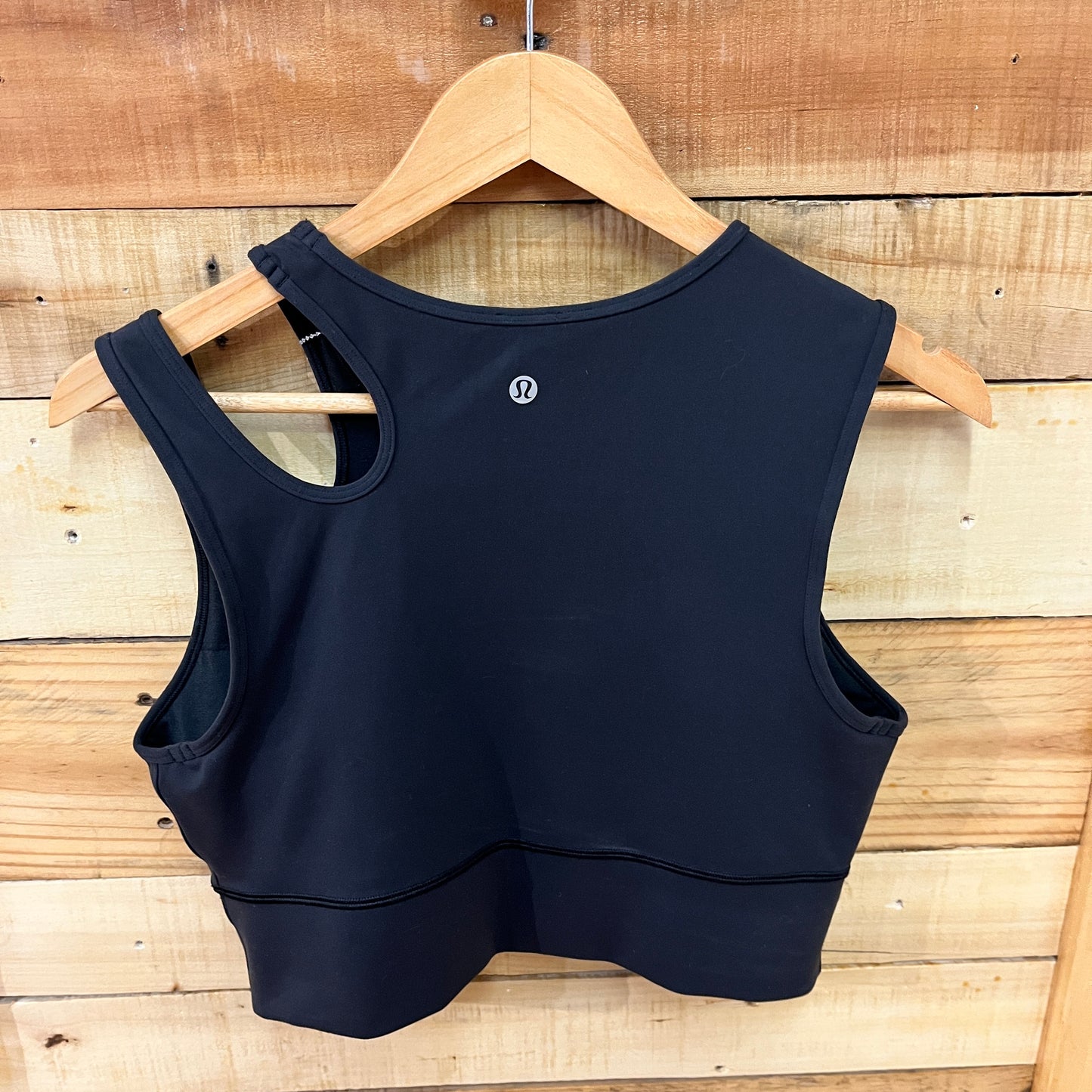 lululemon Women Size 12 Wmn L Ath Top- Wmn