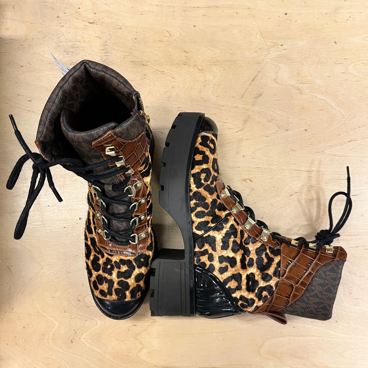 MICHAEL KORS Womens Shoe Size 7 Women Boots