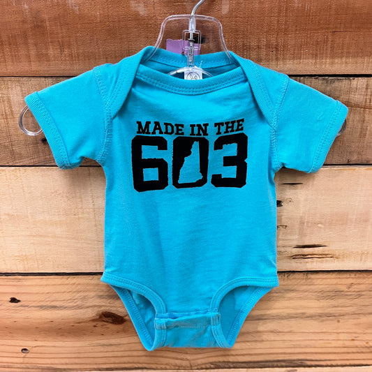 Rabbit Skins child size nb / 0 mo Onesie