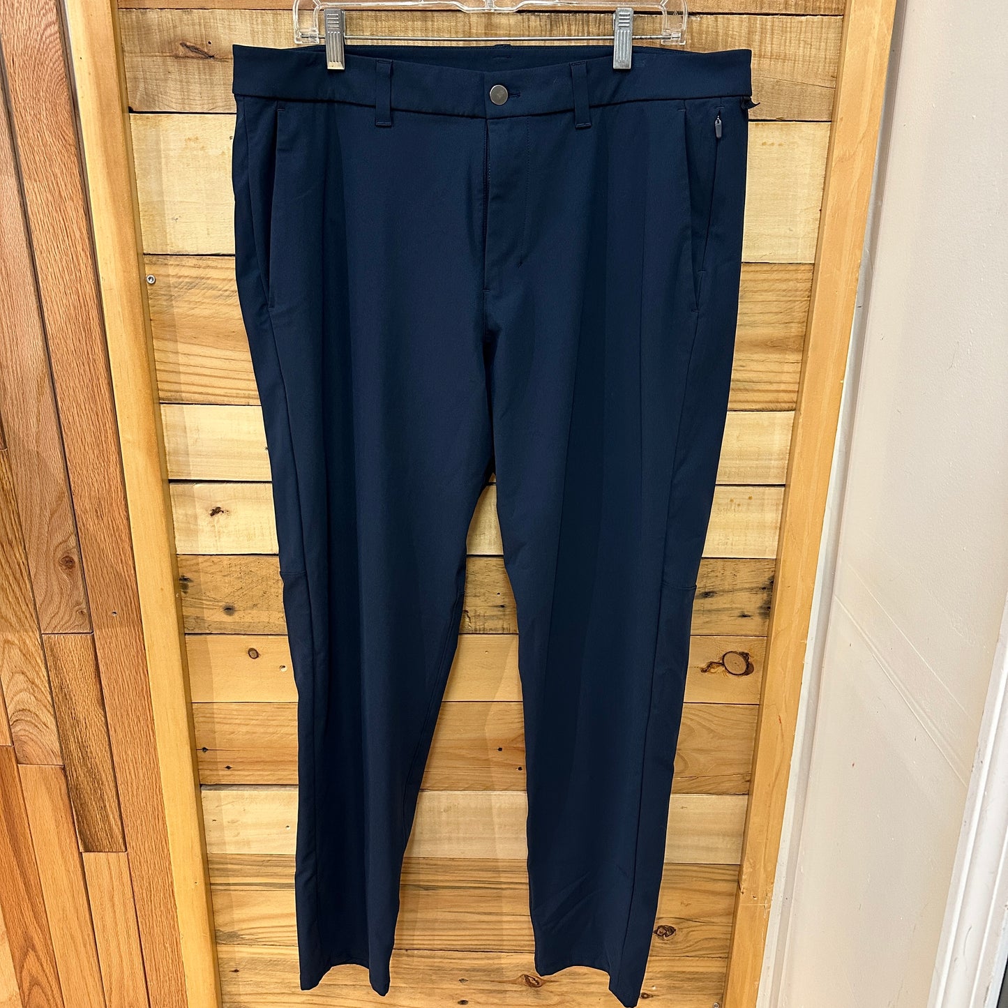 lululemon Mens Size 36 waist Ath Pant- Men