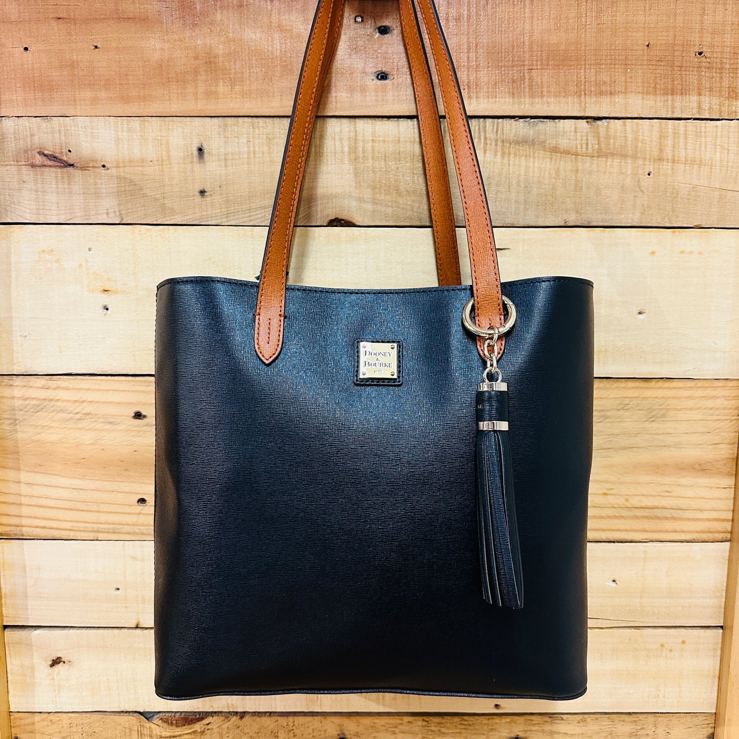 Dooney & Bourke Purse