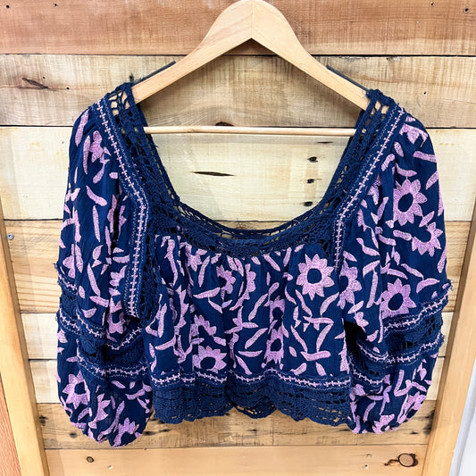 Free People size XS  Women's Shirt