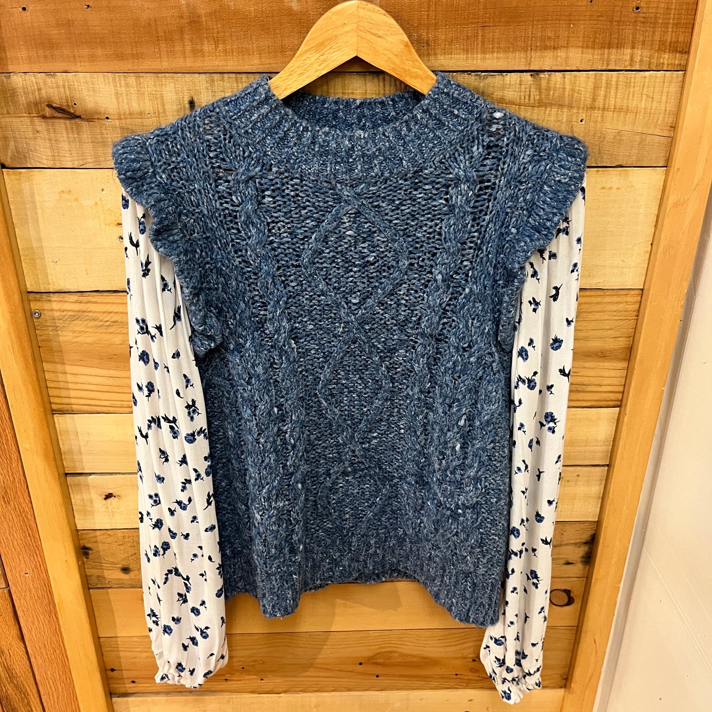 Anthropologie size M  Women's Sweater