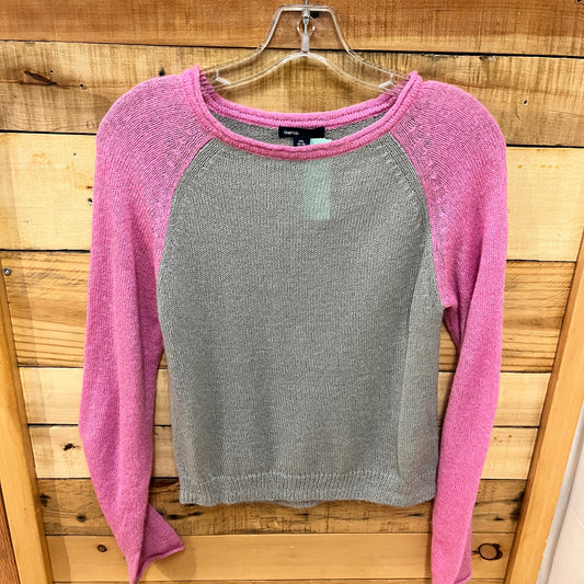 Gap Sweater