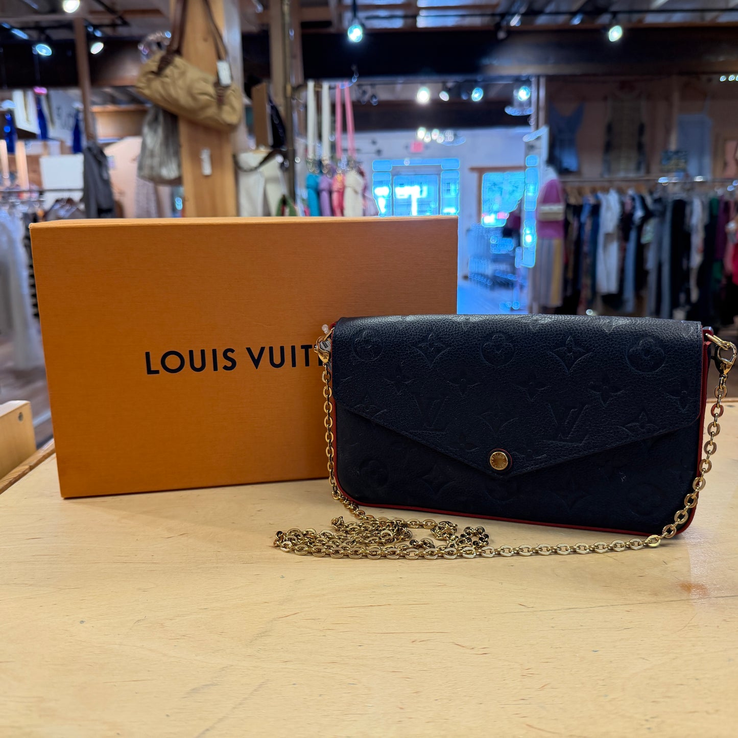 Louis Vuitton Purse