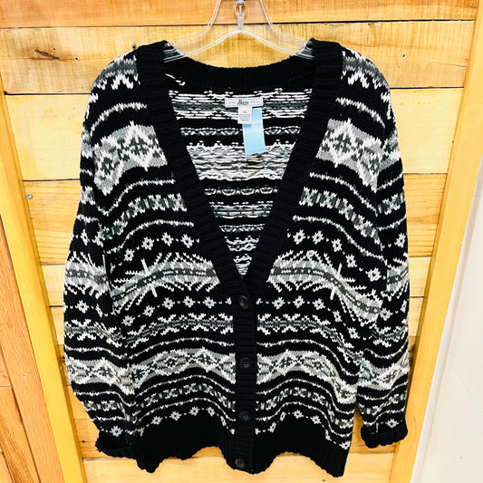 Bass size XL  Women's Cardigan