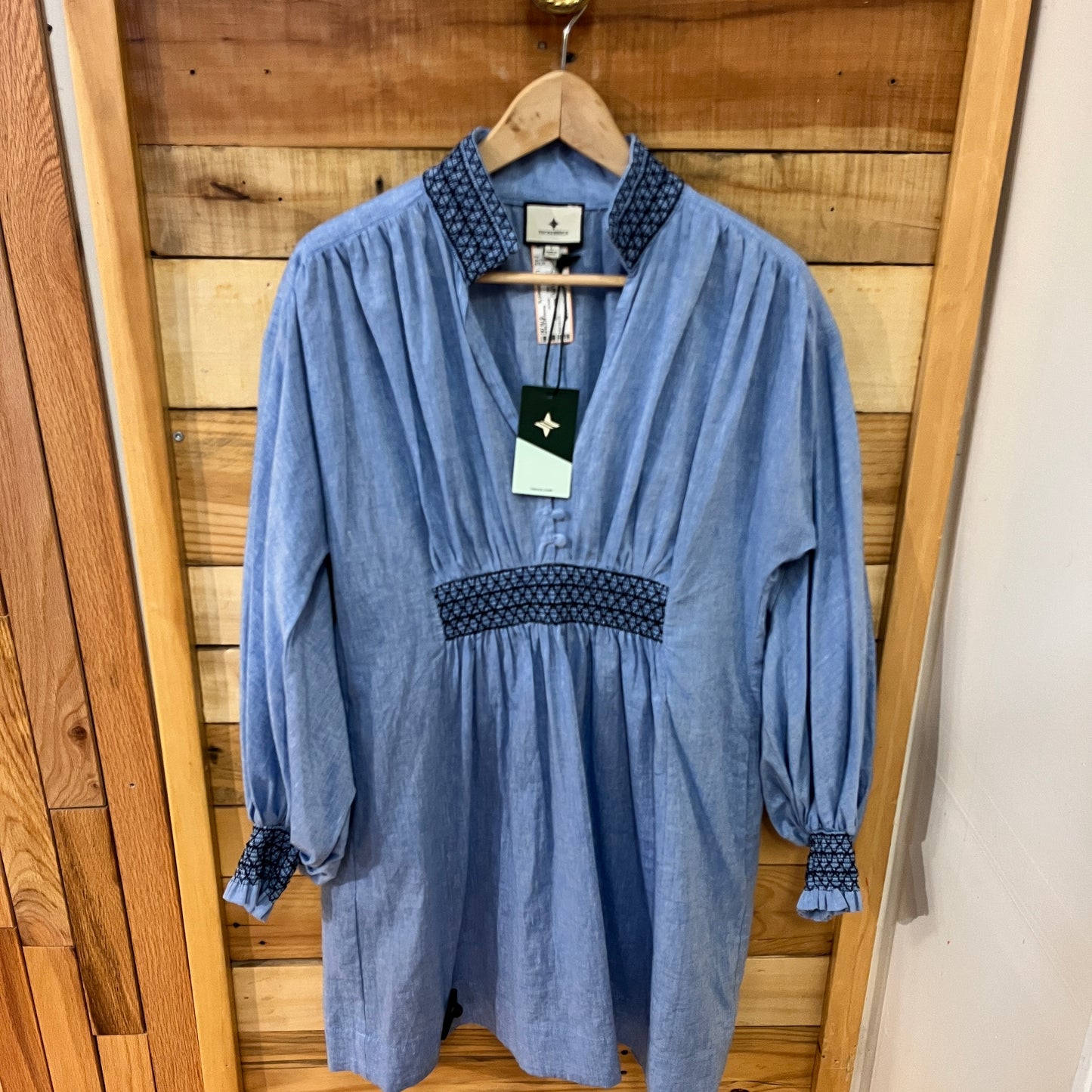 size L  Women's Dress