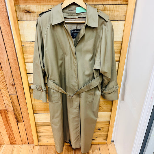 Burberry size L  Women's Rain Jacket/Coat