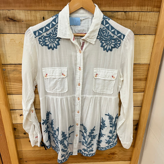 Johnny Was size M  Women's Shirt