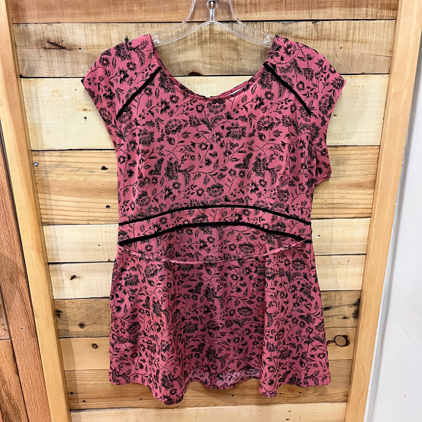 Motherhood size M  Women's Shirt