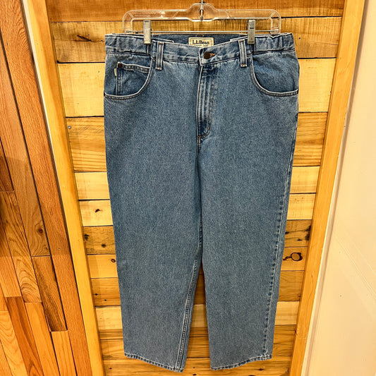 LL Bean Mens Size 34 waist Jeans