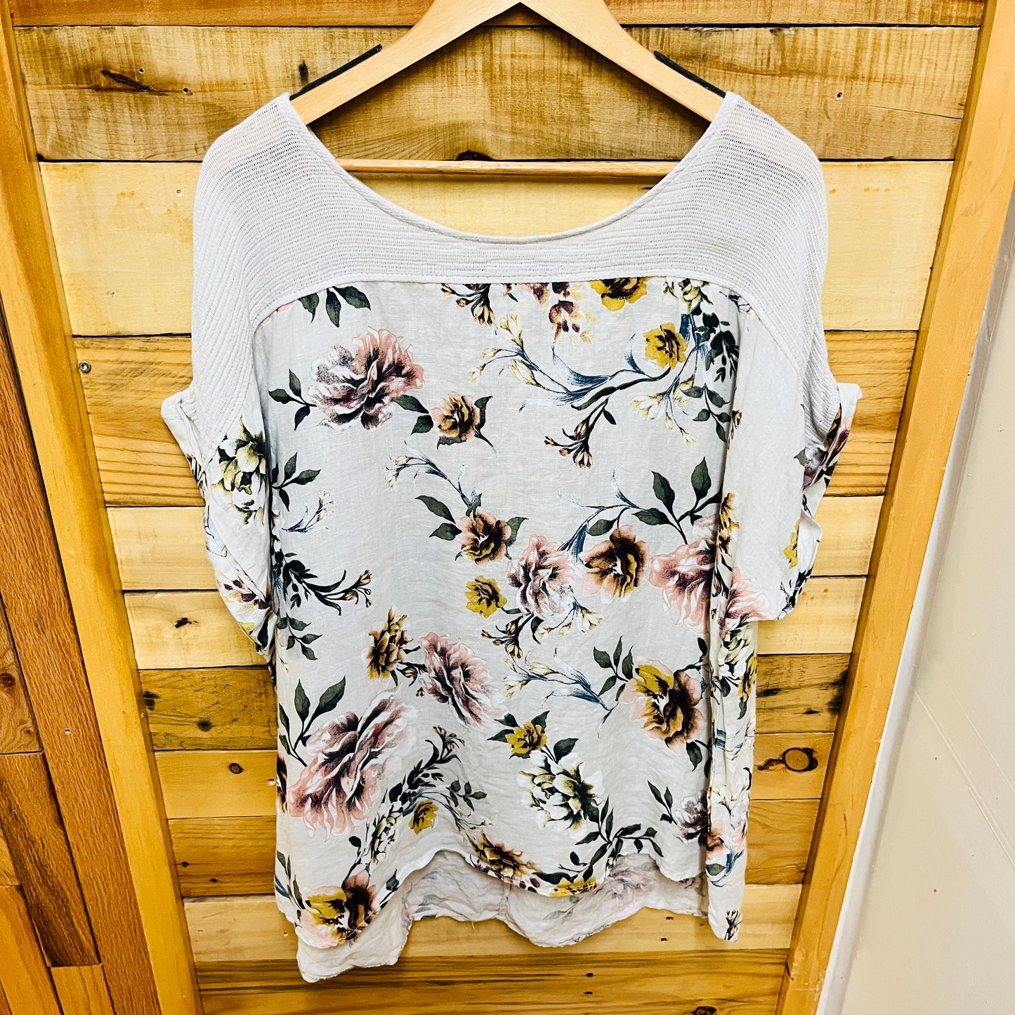 size 2X  Women's Shirt