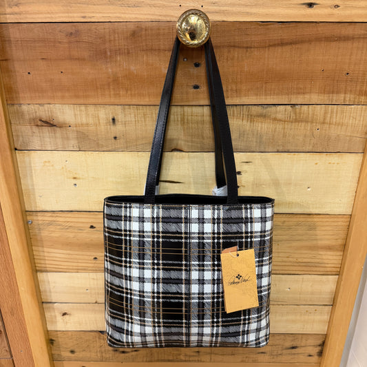 Patricia Nash size L  Women's Purse