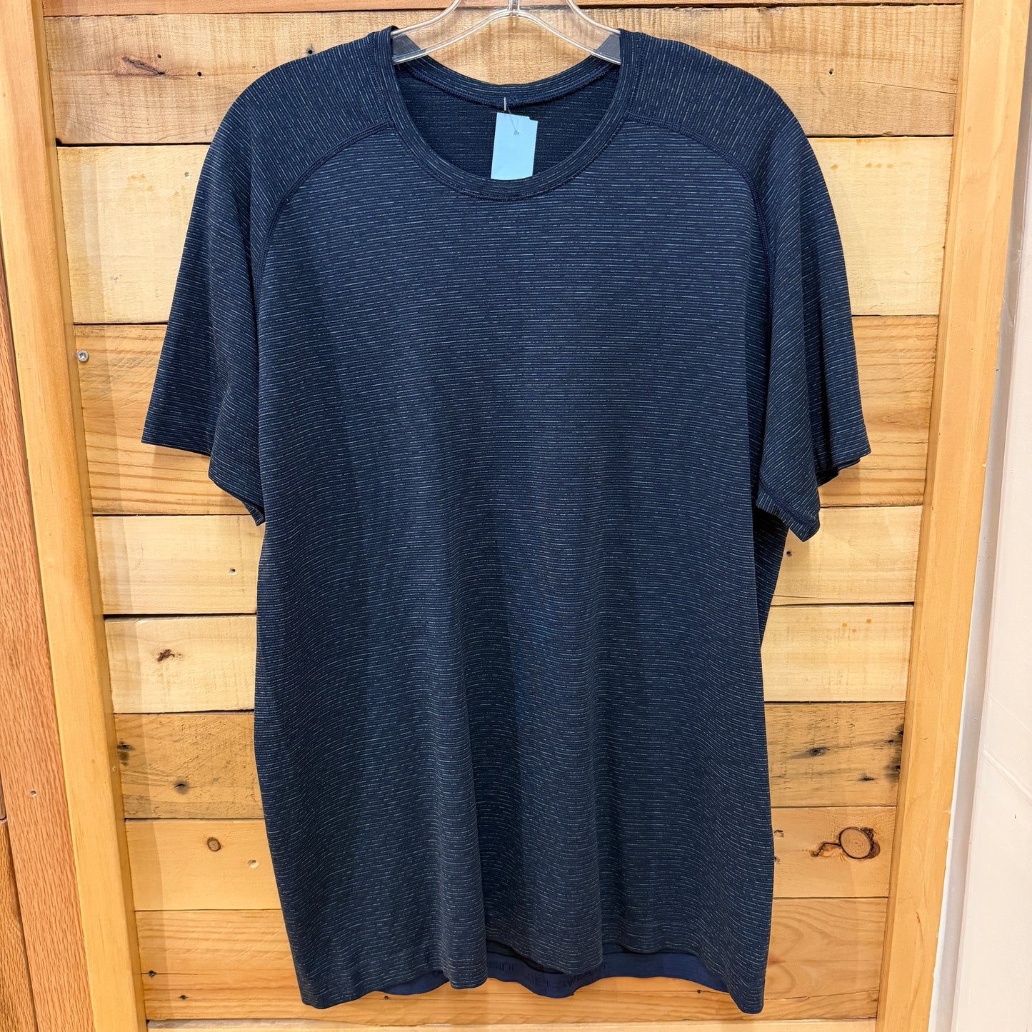 lululemon Mens Size L men Ath Top- Men