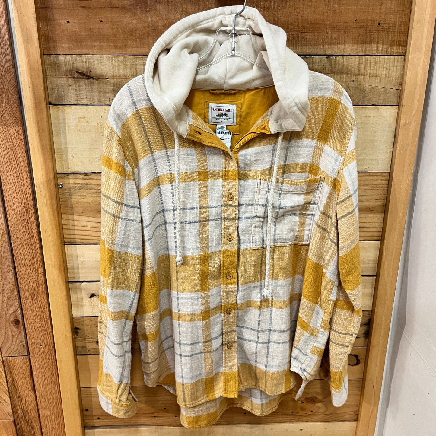 American Eagle Junior M jr Shirt