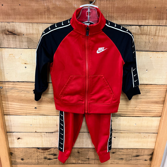 Nike child size 18 mo 2-piece