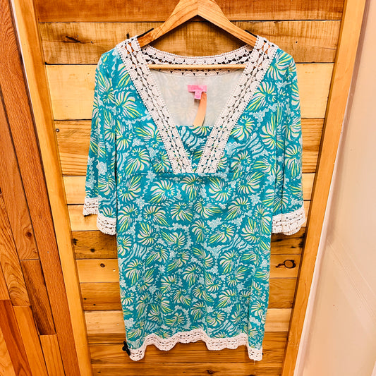 Lilly Pulitzer size 8  Wmn M Dress