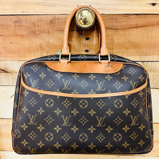 Louis Vuitton Purse