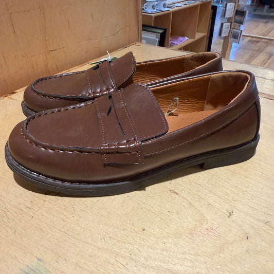 J. CREW Size 5 Youth Shoes