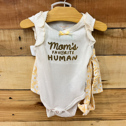 Tahari child size 3 mo 3-piece
