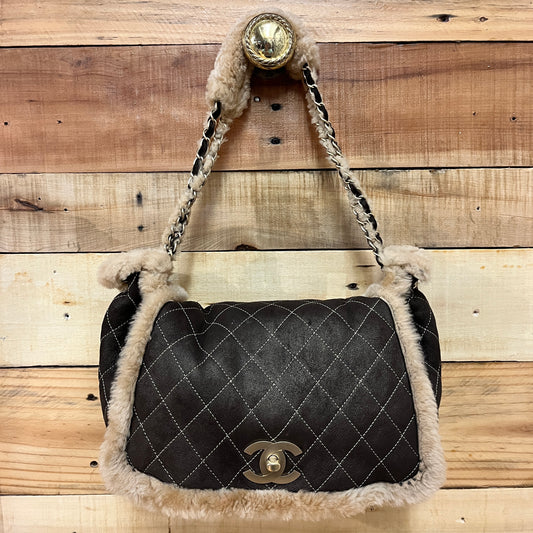 CHANEL Purse