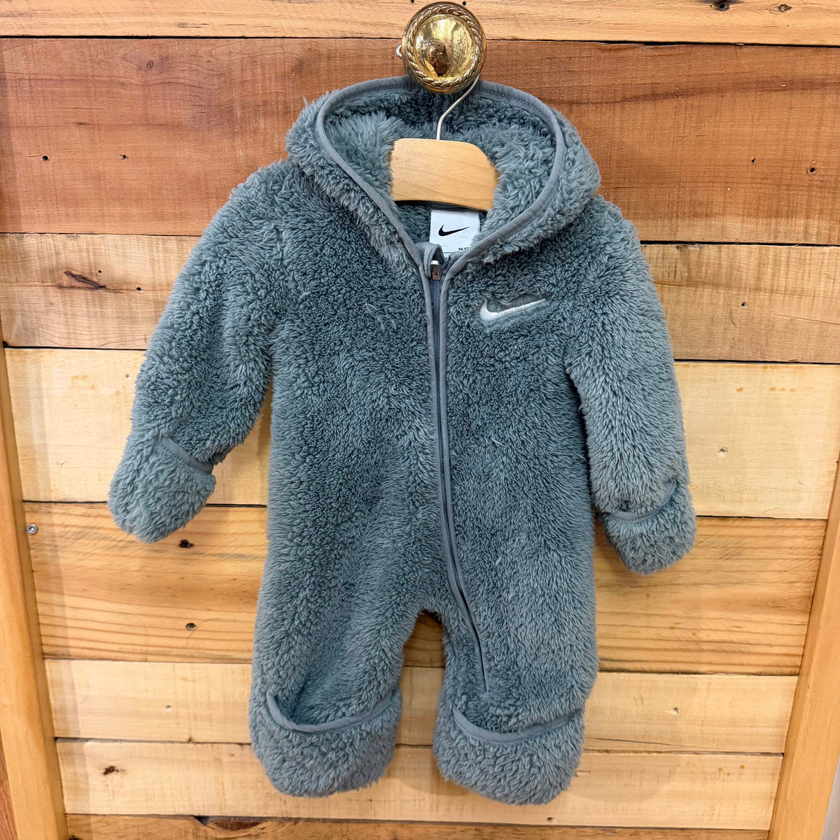 Nike child size 3 mo Bunting