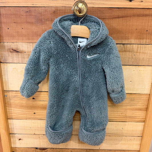 Nike child size 3 mo Bunting
