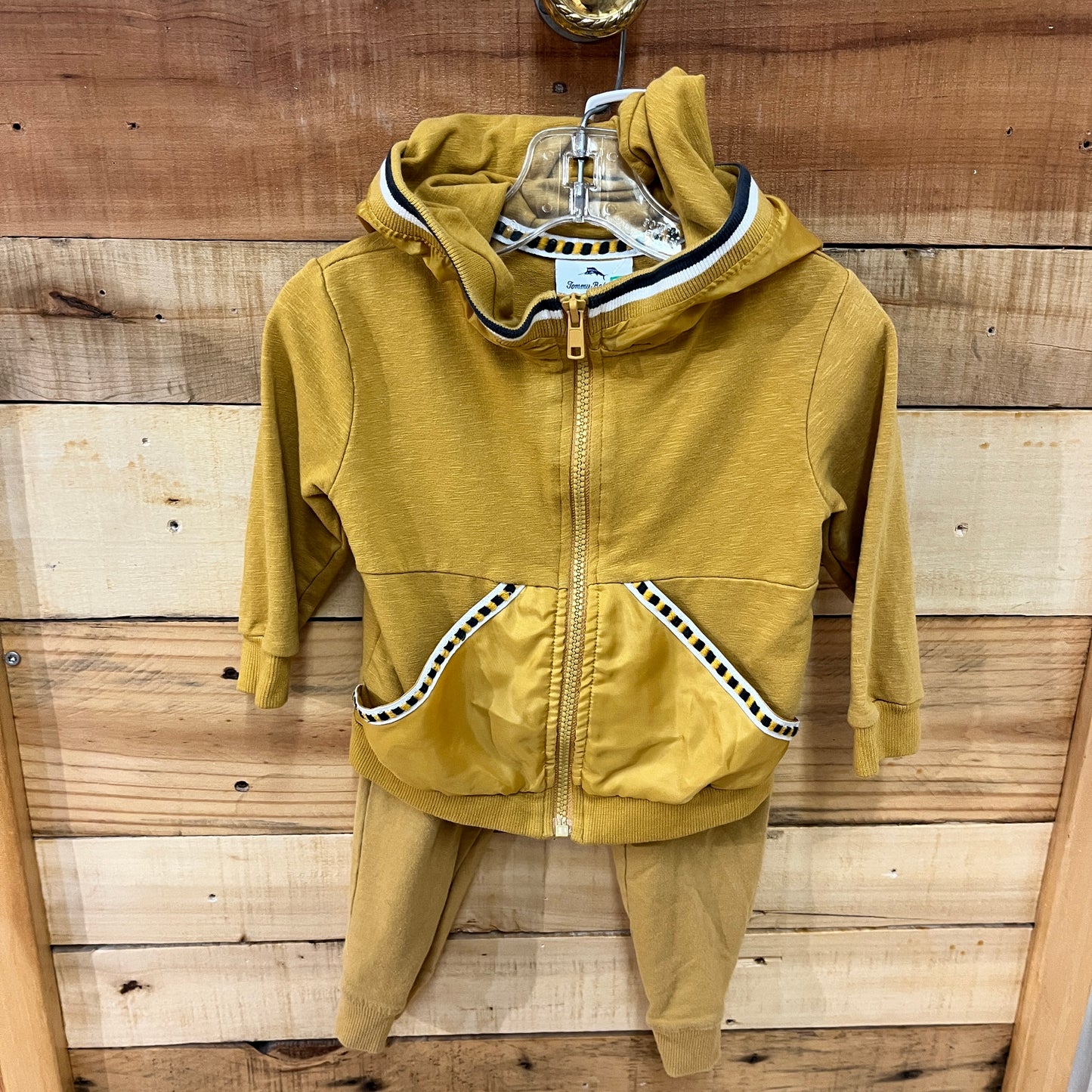 Tommy Bahama child size 18 mo 2-piece