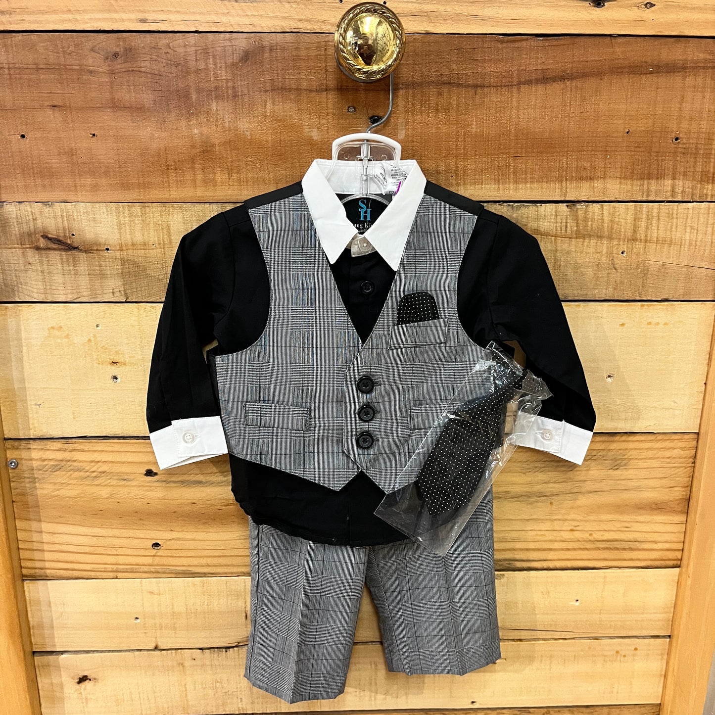 child size 6 mo 4-piece
