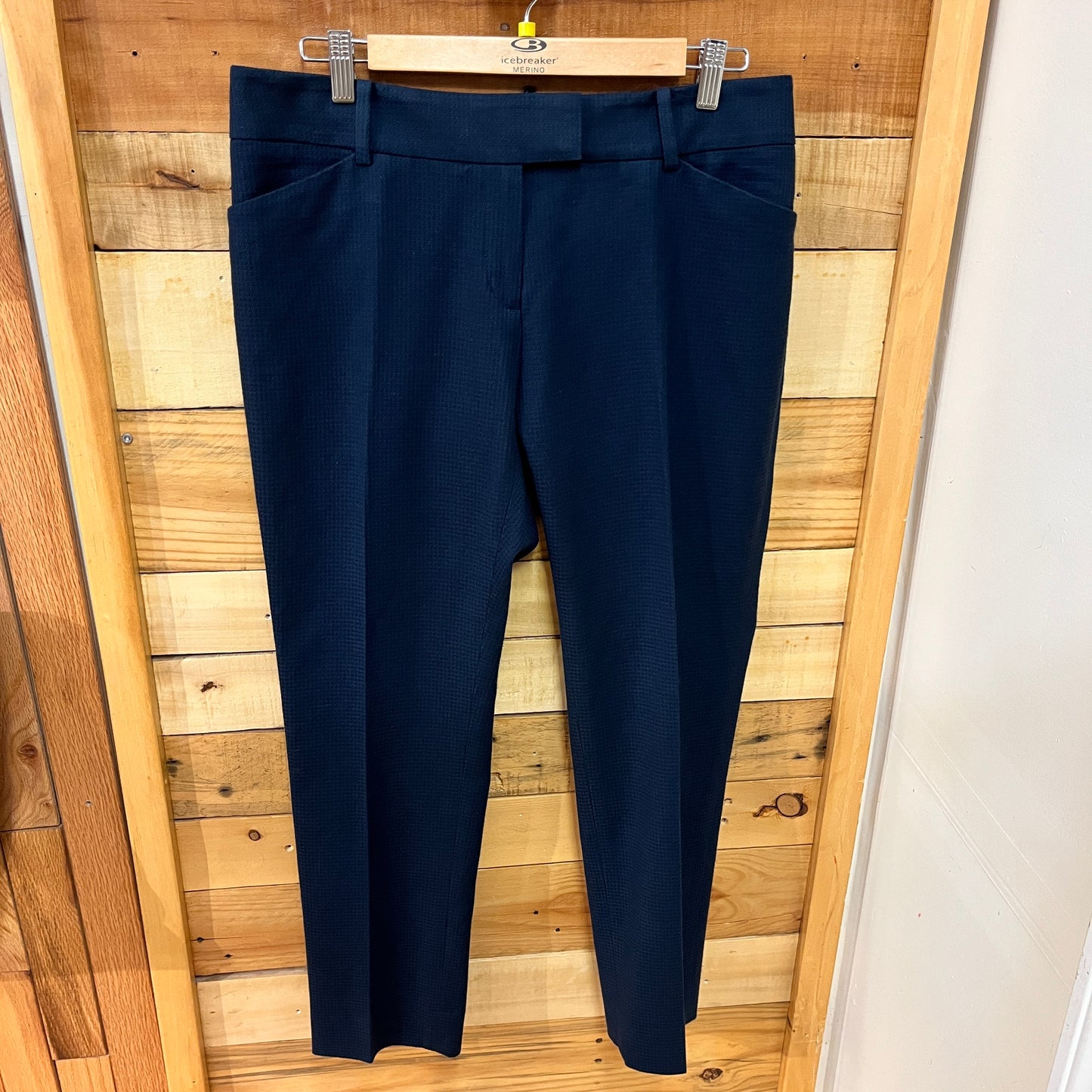 Brooks Brothers size 10  Wmn  M Pants