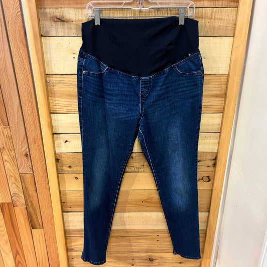 Ingrid & Isabel Maternity Size 12 maternity Jeans